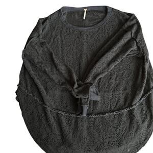 Free People sweater size medium